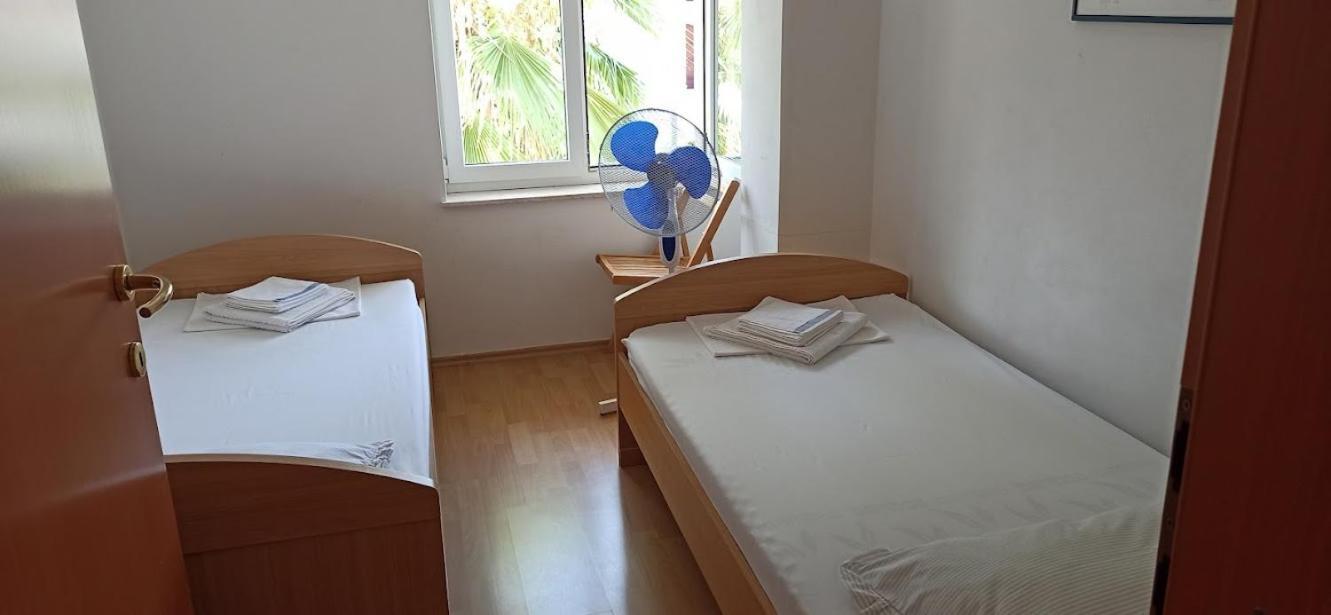 Apartmani Zulin Seget Vranjica Extérieur photo